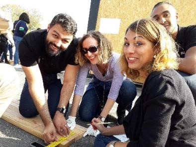 Construction de bacs à jardiner Unis Cité Solidarité Entreprises